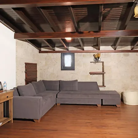 Mai Alaçatı * Çeşme