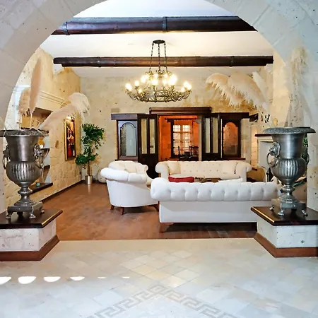 Mai Alacati *
